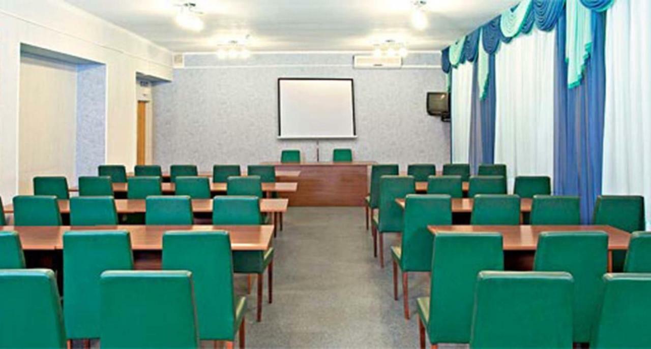 Kozatsky On Antonova Hotel Kyiv Exterior photo